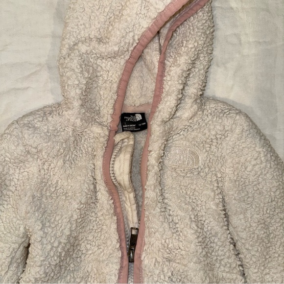 North Face Fleece Jacket - Picture 3 of 7